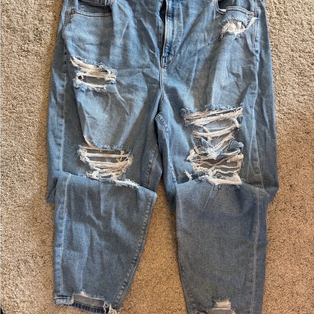 American Eagle Outfitters Blue Distressed Boyfriend Jeans